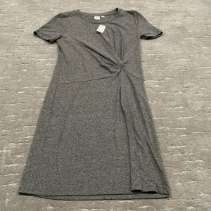 Gap XS short sleeve dress with twist detail! NWT